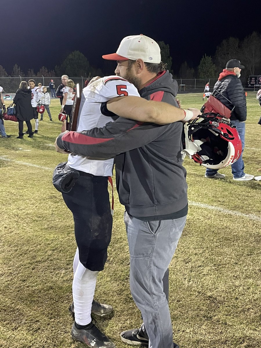 will_rossss's tweet photo. It was a battle!!!   We played with heart and didn’t quit.  Came up a little short!   I’m proud my teammates and coaches.  I’ll stick with we are all WINNERS!   
EL 14 SP 7. 💪 https://t.co/itDcLmdDb5