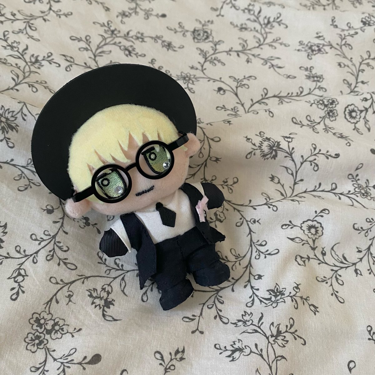 syk___ily's tweet photo. 新調しました👓🤍
あじ🐟さま(@AJI_nui)の｢ぬいのシンプルめがね｣です。ありがとうございます🙇‍♀️ https://t.co/oSaivNCvvr