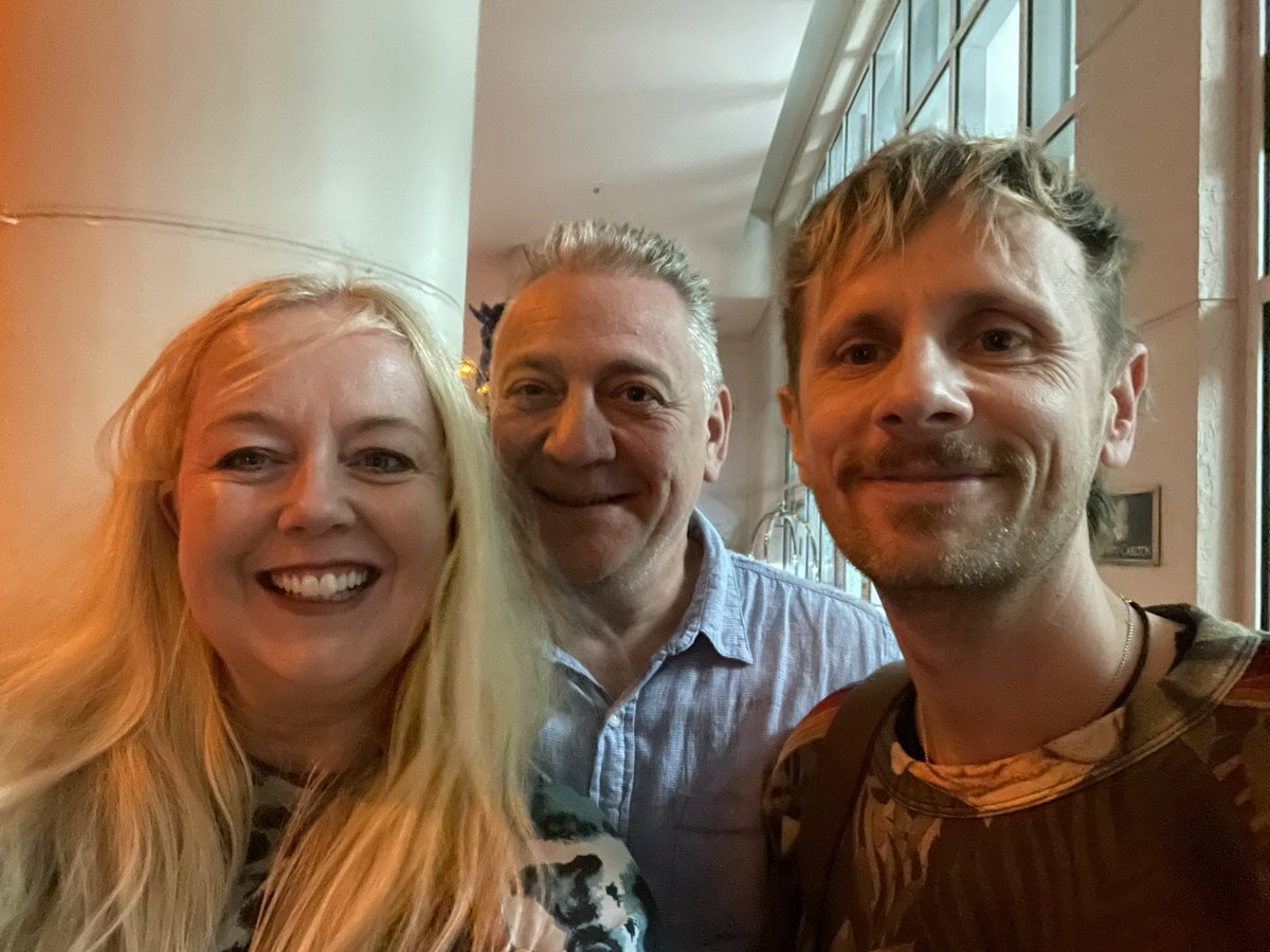 When you bump into <a href="/Dominic_Howard/">Dominic Howard</a> the drummer from <a href="/muse/">muse</a> in Fort Lauderdale and he’s so friendly 😊