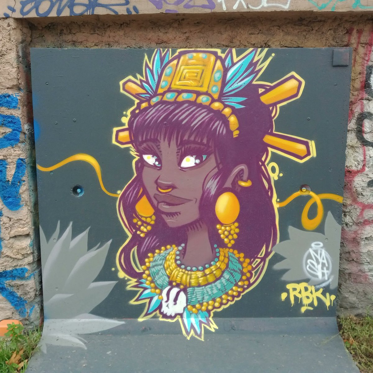 Paris Street Art - Mayan Princess
buff.ly/3OFgRX2 #banksywall rt #banksyart #graffitiartcanvas #spraypaintart #streetartpainting #streetartoncanvas
#streetartcanvas #graffitiwallart #graffitiart #funkywallart #popcultureart #marvelart #banksycanvas