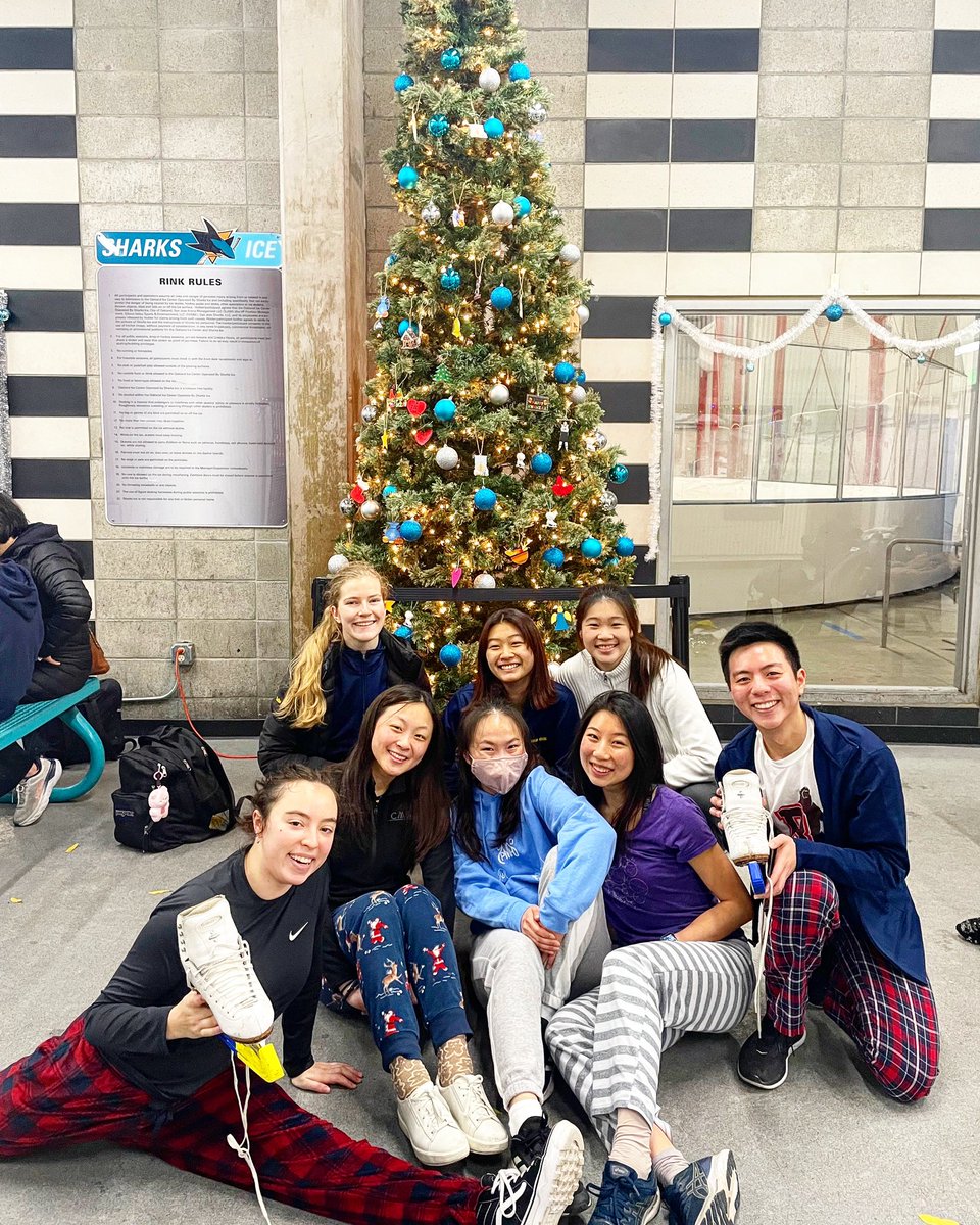 ‘Tia the Season for Skating ⛸️We love @calfigureskating getting in the holiday spirit! 🎄

Join us in celebrating World Skating Day this Sunday December 4th, 2022! We will be offering 10% Off Admission to all who show our posts when buying at the rink ⛸️