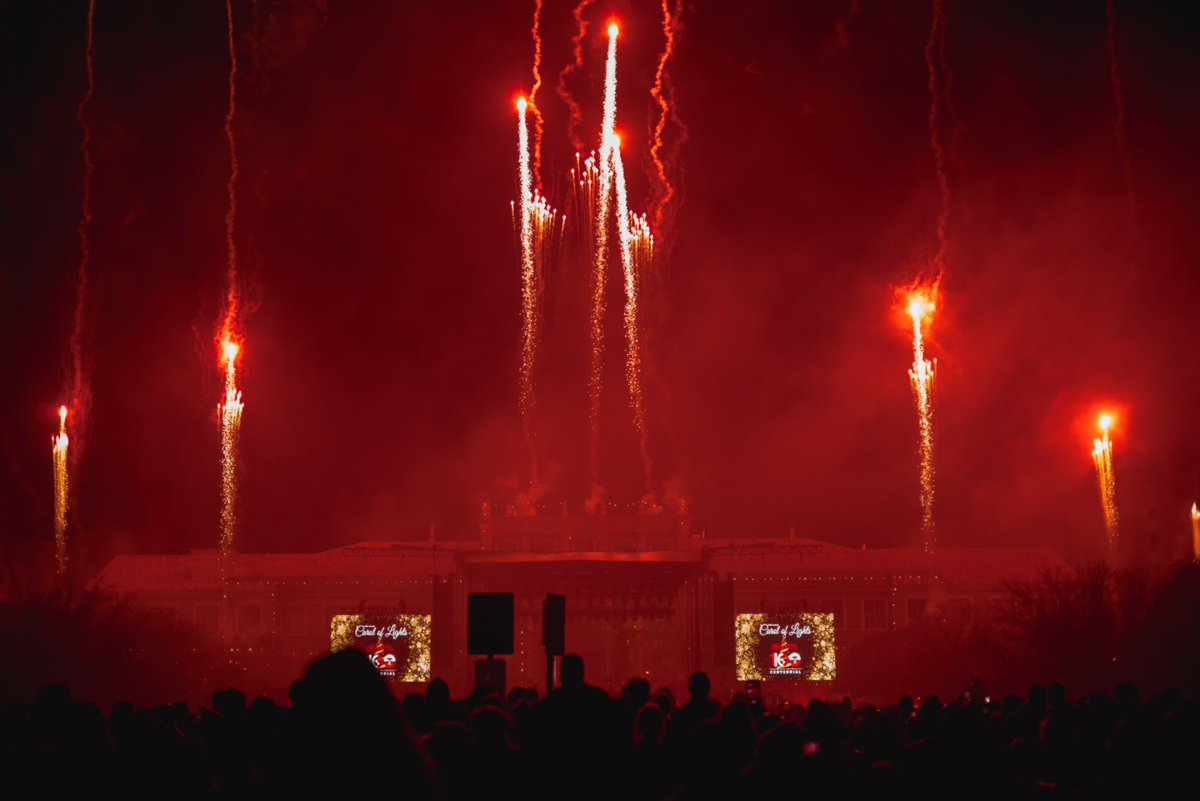 TechAthletics's tweet image. No one does the holiday season like West Texas 😍🎄