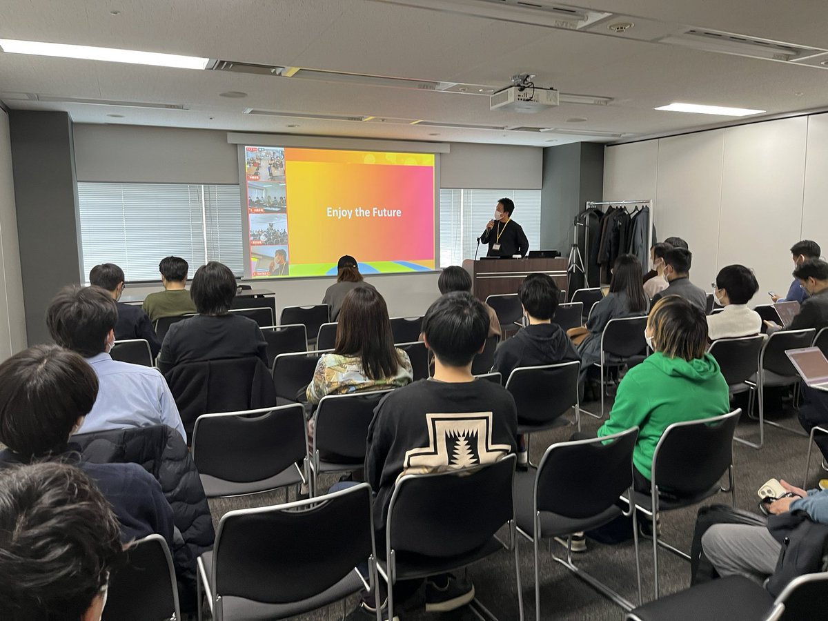 pwanightconf's tweet photo. PWA Night CONFERENCE 2022、はっじまり〜 🎉🎉🎉 #pwanight https://t.co/QneCPSvHUl
