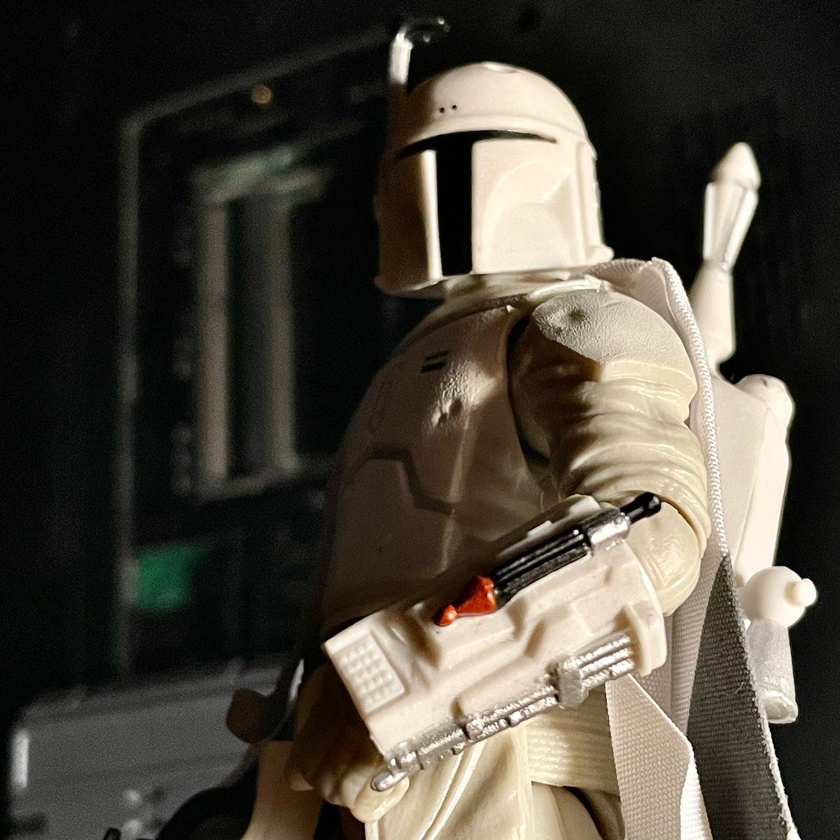 Xaxis024's tweet photo. “Boba Begins” or
“The Fett That Time Forgot”
#bobafett #prototypebobafett #starwarstoys #starwarsblackseries #toyphotography #hasbro https://t.co/iunDMDKsGd