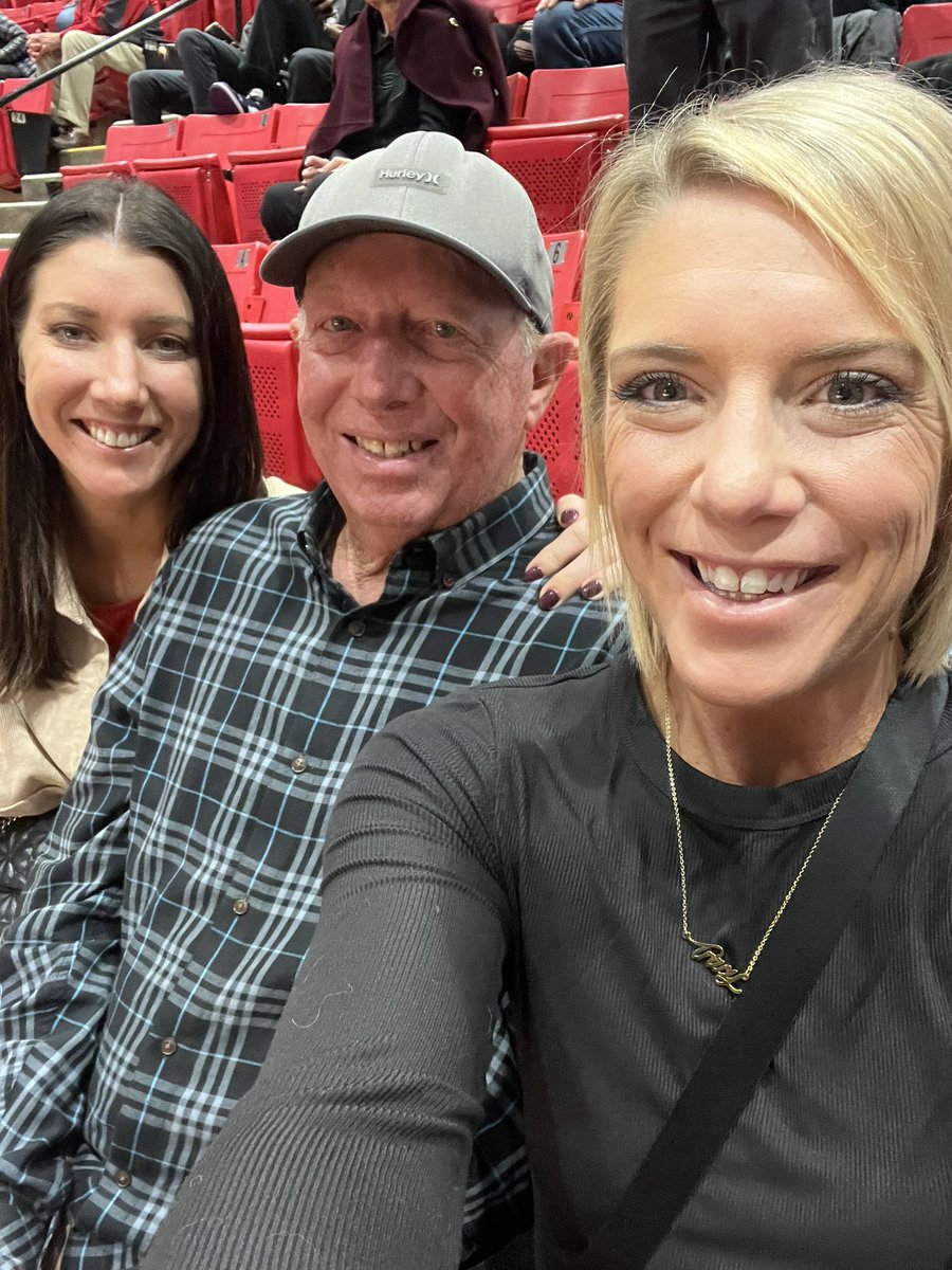 Karlyh22's tweet photo. #GOAZTECS https://t.co/7y0MN9SgEe