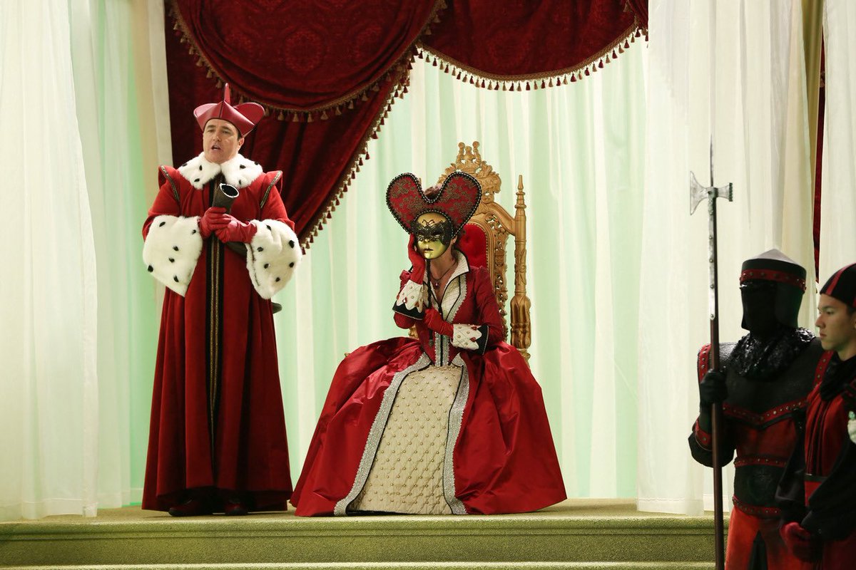 BestofOnce's tweet photo. Ten years ago today “Queen of Hearts” aired. Written by Edward Kitsis and Adam Horowitz. #10yearsofOuat #Onceuponatime 2x09 https://t.co/yqrQhBp47p