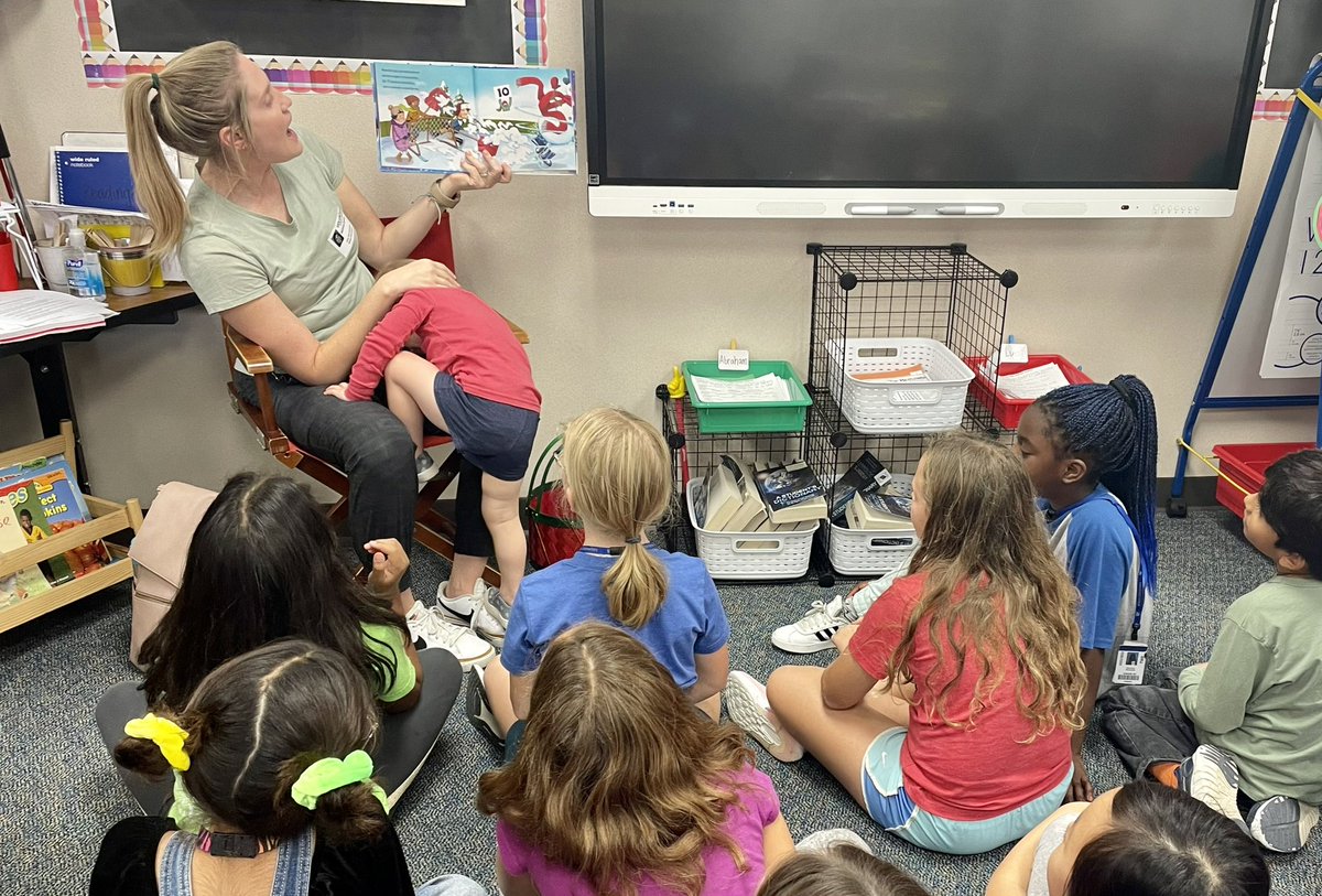 We ❤️ Mystery Reader Fridays!!! <a href="/TWEHowl/">Tom Wilson Elementary</a> #twehowl