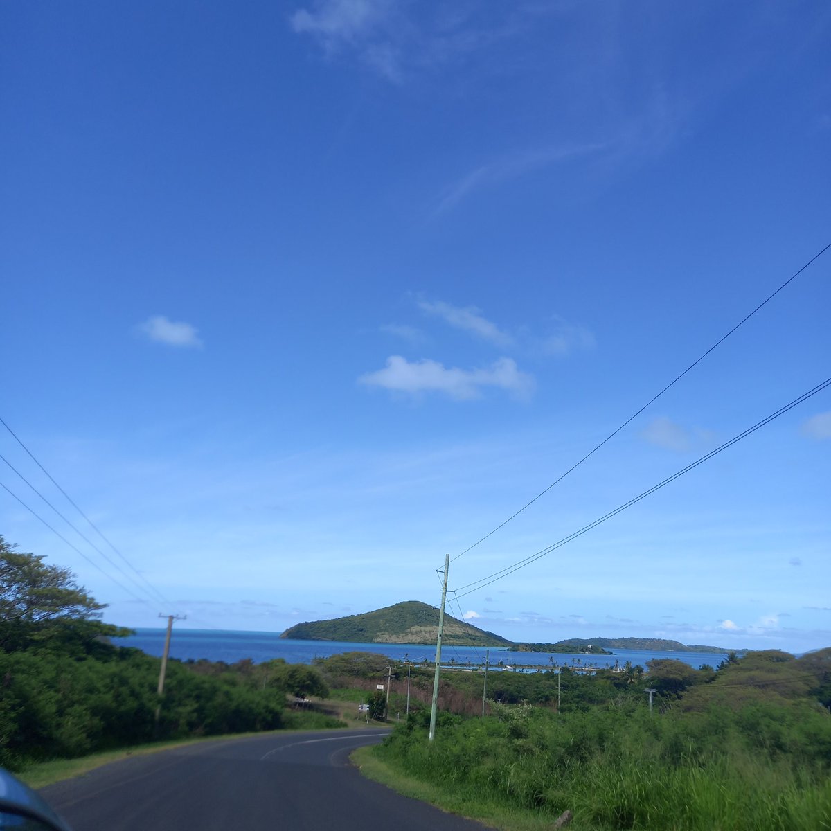 svdnfrd's tweet photo. I find traveling by the Kings Road more therapeutic 🥰 https://t.co/kUkN5qt3sX