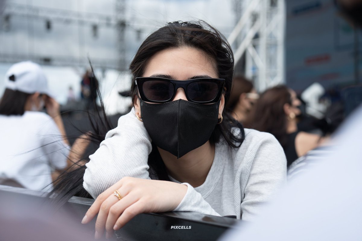 BINI MIKHA
20221203_Clark Global City

<a href="/BINI_ph/">BINI_PH</a> #BINI <a href="/bini_mikha/">mikha</a>
