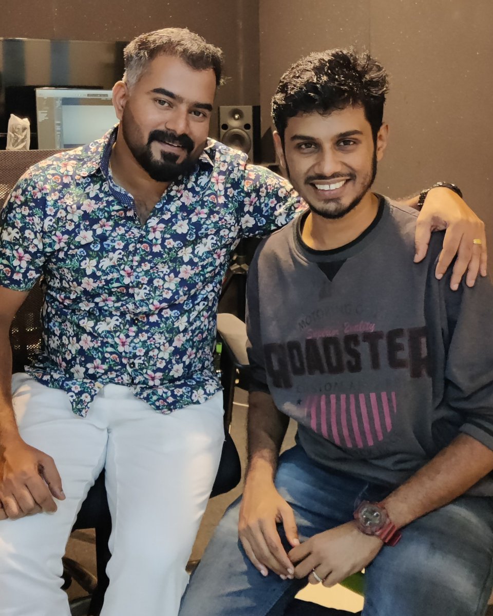 officialFEJO's tweet photo. announcing my new movie Vaathil. Glad to work with Sejo John chettan, music dir of Memories, My Boss & more. & this song will be something special โฃ๏ธ
Can't wait to reveal whom i'm singing/rapping with in this song ๐๏ธ๐ ๐ถ
Vaathil starring Vinay Fort #Vaathil #SejoJohn #Fejo https://t.co/IOXbJjIIaV