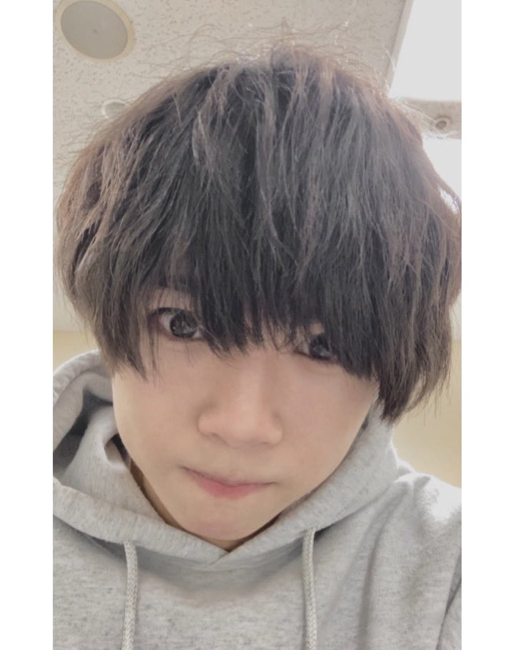 esdku6's tweet photo. ♡ffノート♡
もっともっとみんなと仲良くなりたいのでお時間ある時に書いてくれると嬉しいです🎀

♡お名前
♡担当様
♡年齢
♡住み
♡誕生日
♡DM 🙆🏼‍♂️o r🙅🏼‍♂️
♡メンション🙆🏼‍♂️o r🙅🏼‍♂️
♡各1 🙆🏼‍♂️o r🙅🏼‍♂️
♡もし一言あれば🫣 https://t.co/YpYIcya0q3