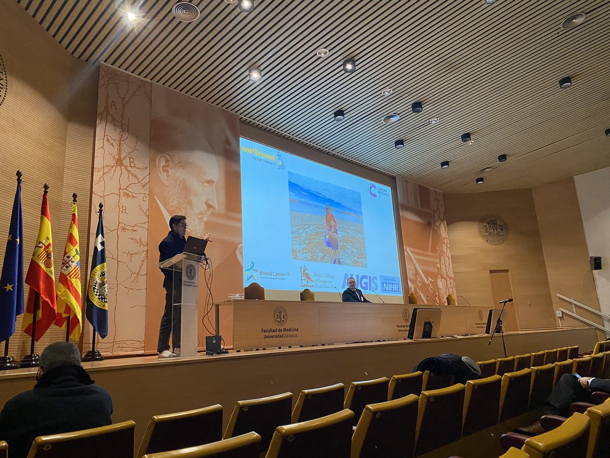 <a href="/robjones1979/">Robert Jones 🇬🇧</a> concluding a fantastic talk on trials in synchronous colorectal liver mets. 

🔑 message: we must not ask the question to fit the methodology we have, but adapt the methodology to for the question we have

<a href="/EAHPBA/">E-AHPBA</a> <a href="/IHPBA/">IHPBA</a> <a href="/BowelResearch/">Bowel Research UK</a> <a href="/CRUK_CI/">CRUK Cambridge Institute</a> @NIHRcommunity