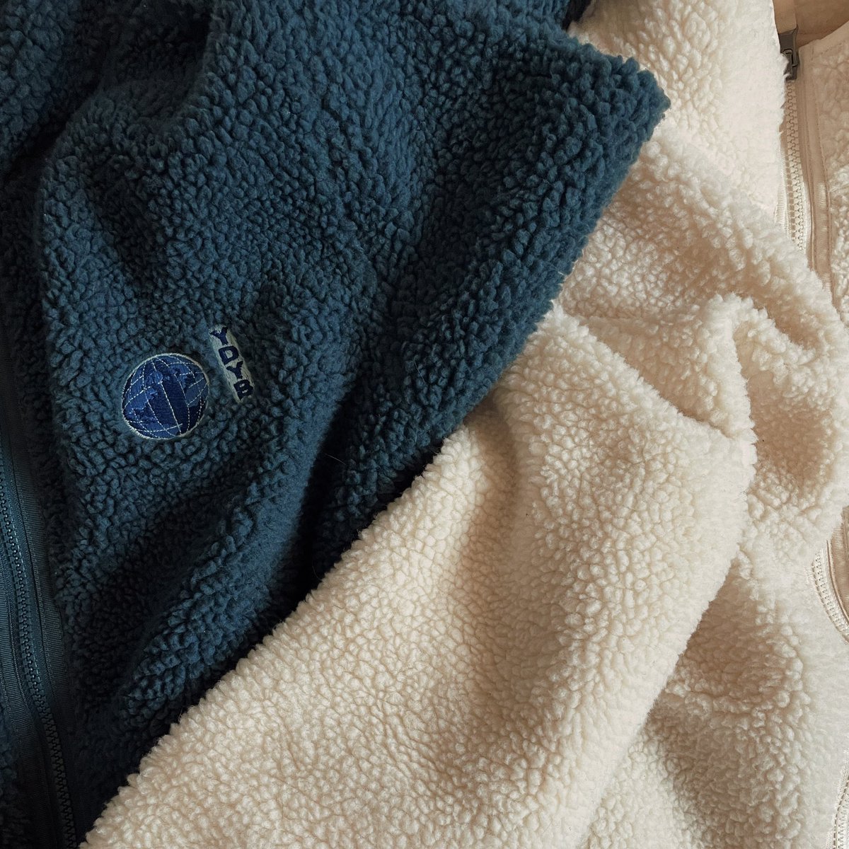 YDYBSHOP's tweet photo. “GLOBE” fleece pile jacket in natural + sea 🌊 https://t.co/qPsJz7lpXc