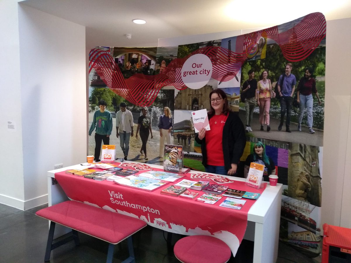 Go_Southampton's tweet photo. Today our team is at Solent University Southampton's open day to welcome students to the city. #SolentOpen https://t.co/008QDFRuiy