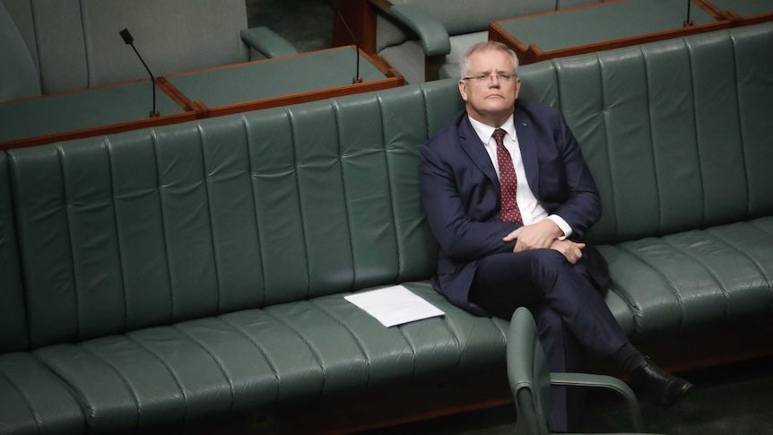 CaraMia200's tweet photo. #Auspol Yrs of whacky cultist behaviour from lying #FecklessLumpScotty & only NOW we’re informd shocking extent of #GodDelusion! #NikiSavva writes colleagues found it ‘weird’- his reciting biblical passages during meetings,laying hands (sometimes in tandem w/ Robert!) on mp’s.🤬 https://t.co/yO0rqVNu2O