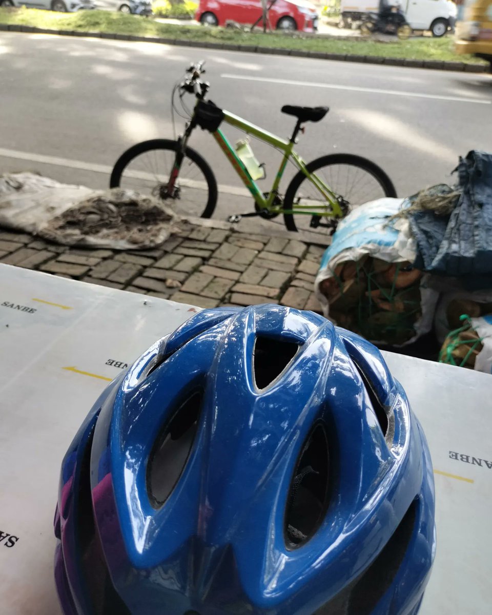flofal's tweet photo. Test kaki tipis2 https://t.co/OJp1z3o25A