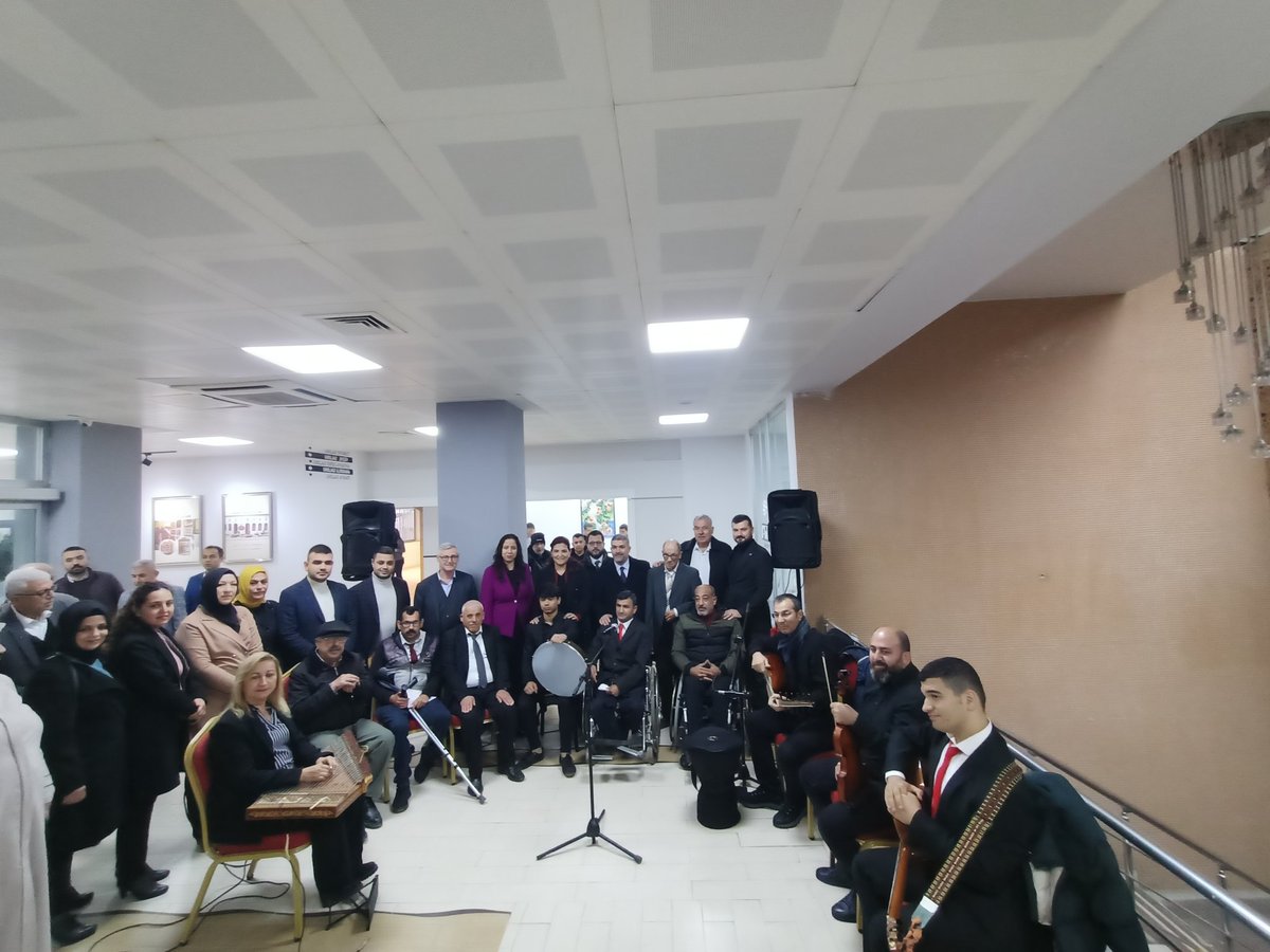 AkEda_Celik's tweet photo. 📍Antakya 

#AntakyaBelediyesi' nin ev sahipliğinde, "Türk Sanat Müziği Engelliler Korosu" eşliğinde Engelli Dernekleri ve üyelerinin katıldığı kahvaltı programına katıldık.  

#EngelleriBirlikteAştık
#3AralıkDünyaEngellilerGünü https://t.co/s8nyolt1Vn