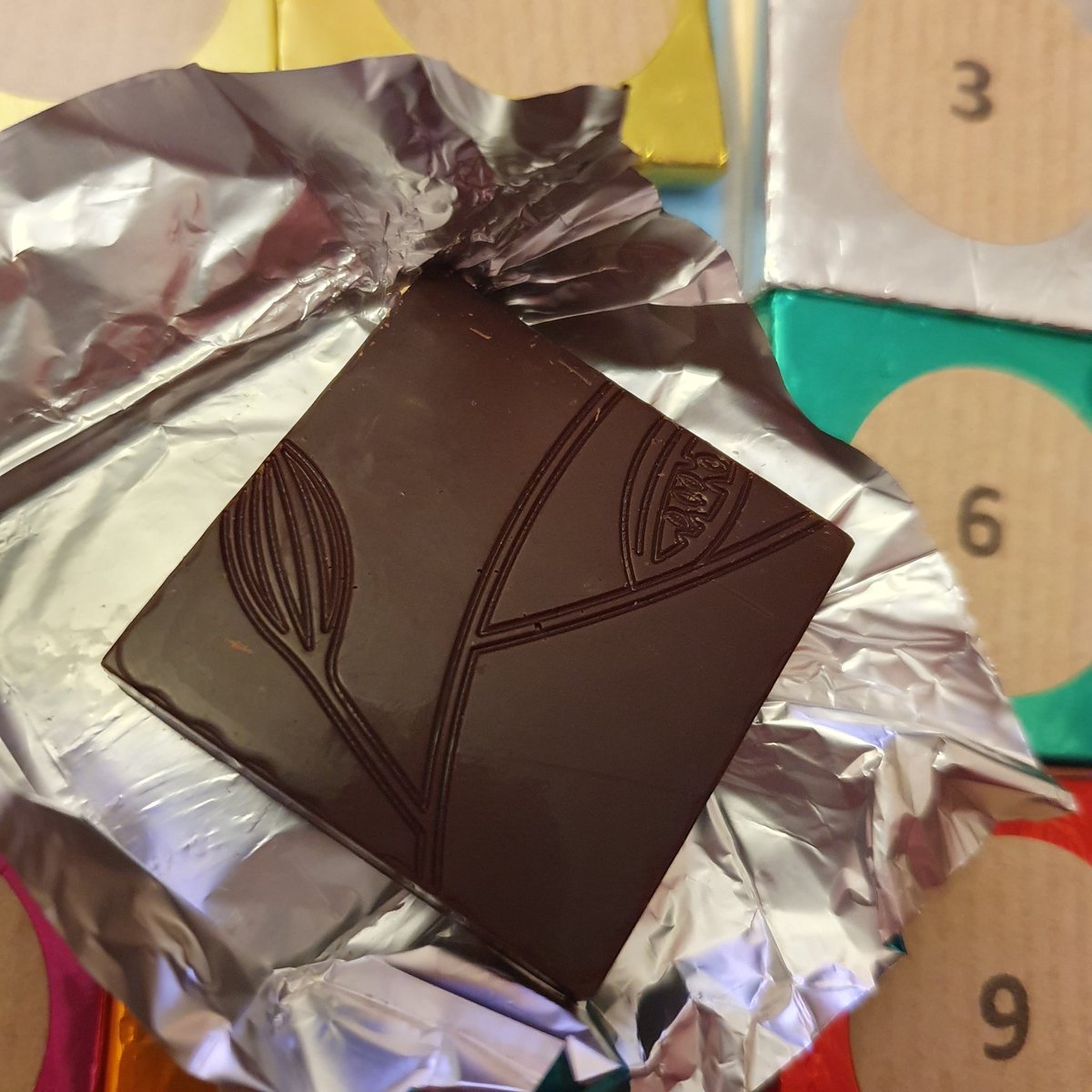 SarahMcCartney's tweet photo. I was sent the most fabulous advent calendar, with day 1 featuring a fermented wild garlic chocolate. I forgot until yesterday so I also had one with Scots pine catkins. #nicetwitter https://t.co/vt9VRBARgg