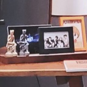 bangtinyboyys's tweet image. This picture of tannies in joons studio for so long :(