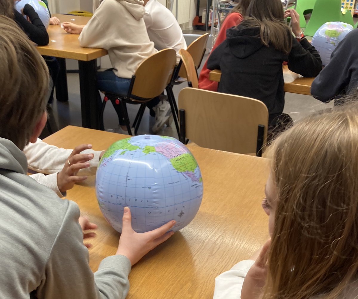 ostisu's tweet photo. Ma quando è nata la #geostatistica? Lo abbiamo scoperto insieme a @StatisticAll alla BRaT mappando le biblioteche delle scuole di @ComuneTreviso !!

Scoprire, imparare e divertirsi si può! https://t.co/J4Ua1MePev