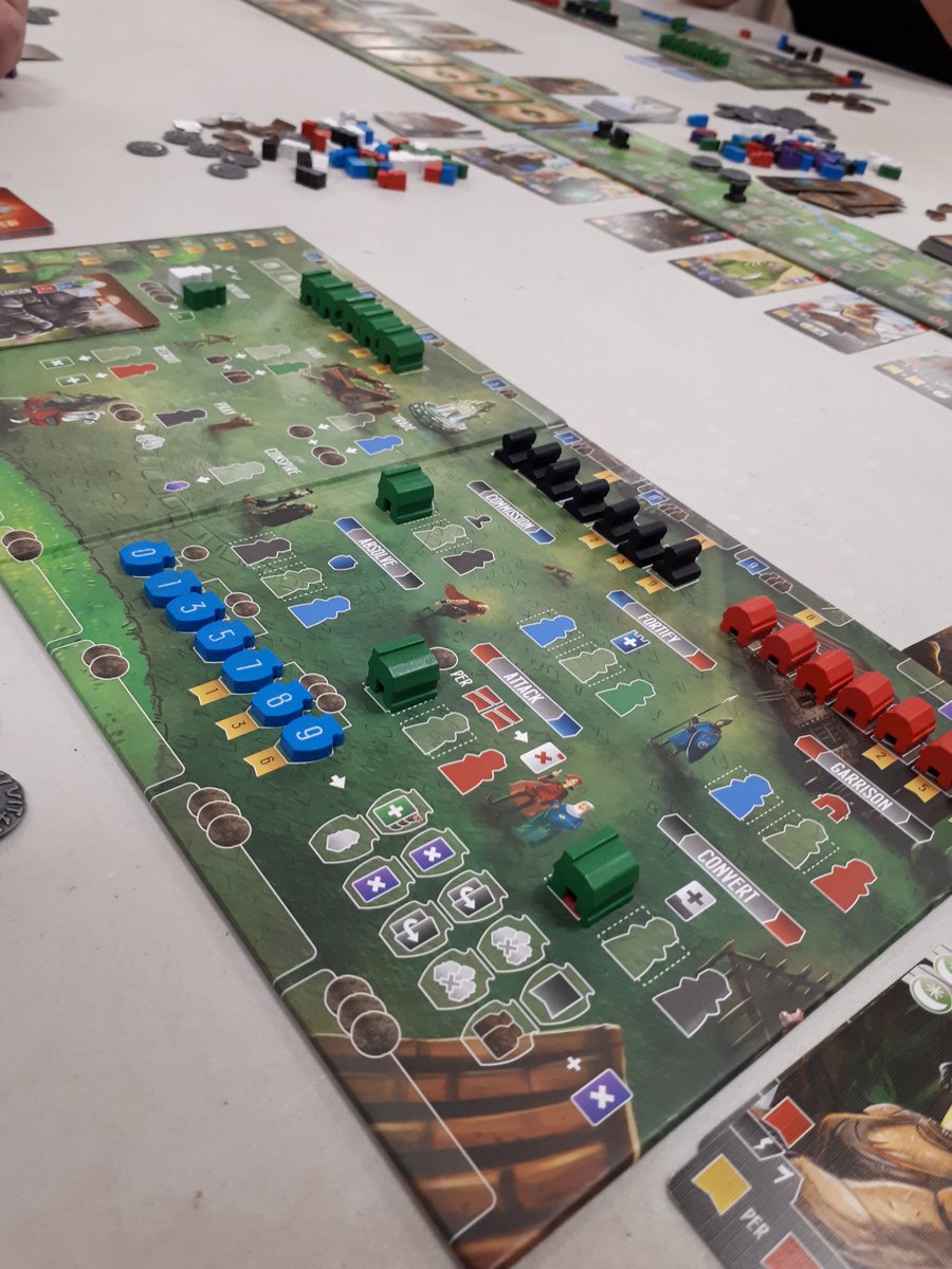 PartiesCiviles's tweet photo. Hier soir, un vent froid venu de Russie et transitant par la Mer du Nord a déferlé sur les Royaumes de l'Ouest. #RussianRailroads #RaidersOfTheNorthSea #PaladinsOfTheWestKingdom @garphillgames @txemico https://t.co/BAcPYTPqzs