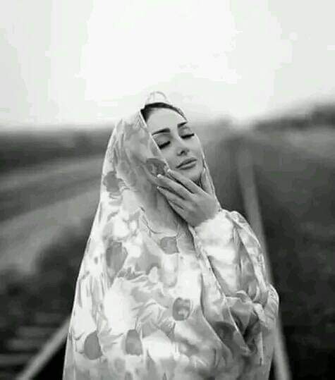 HayderAlsraf70's tweet photo. 👇👇
#رمم زوايا روحك المتصدعه   
 عانق نفسك ،
 وأربت على قلبك 
واملأ فراغ عقلك ، 
 ولملم شتات أمرك 
فلا أحد سيكون طبيبك 
سوى ذاتك.✔👍
💜🦋 https://t.co/dp47mtRojD