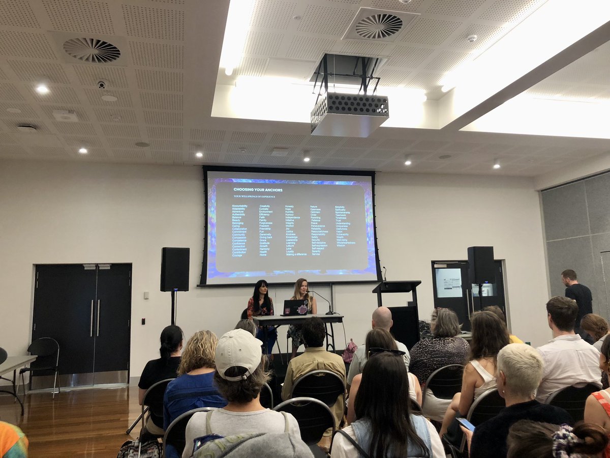 Signs0fLife's tweet image. An amazing day meeting friends presenting with Melissa Warner at Garden States EGA🍄 🌵 

#EGA #gardenstates #PRISM #community