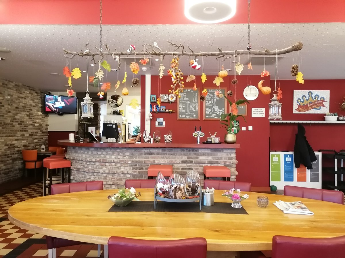 Gratis koffie en lekker opwarmen in wijkcentrum 't Hert #willemskwartier, elke werkdag 9-11 u #nijmegen nijmegen.nl/nijmegen-de-wi…