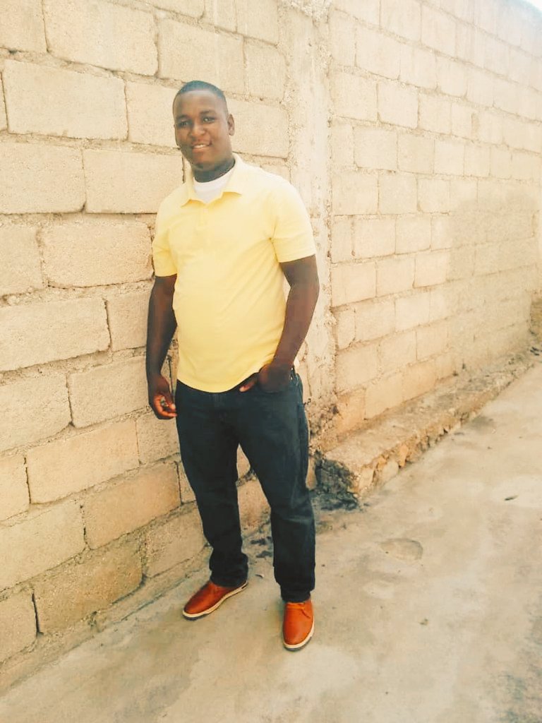 AAlnick's tweet photo. Gason solid wi ki la mesye,nou mèt kwèm!
bòn fèt lami,mw swetew plis kouraj pou kontinye goumen.
#GasonSolid
#bonrekotlaj https://t.co/FudqjbHIxF