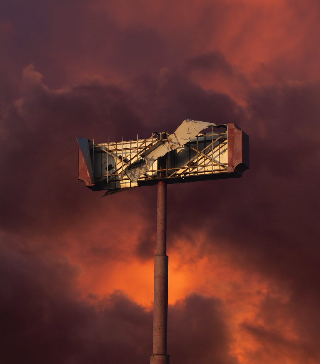 thesoggyblanket's tweet photo. some photo i’ve taken in New Orleans https://t.co/FyZnoyml2U