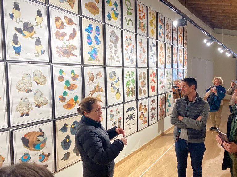 Ana de Alvear muestra en Lorca hasta el 23 de febrero una exposición artística con la que hacer hincapié en la necesidad de preservar el medio natural a través de la obra de la artista en dos colecciones de dibujos a lápiz hiperrealistas y un diorama. 

¡No te la puedes perder!