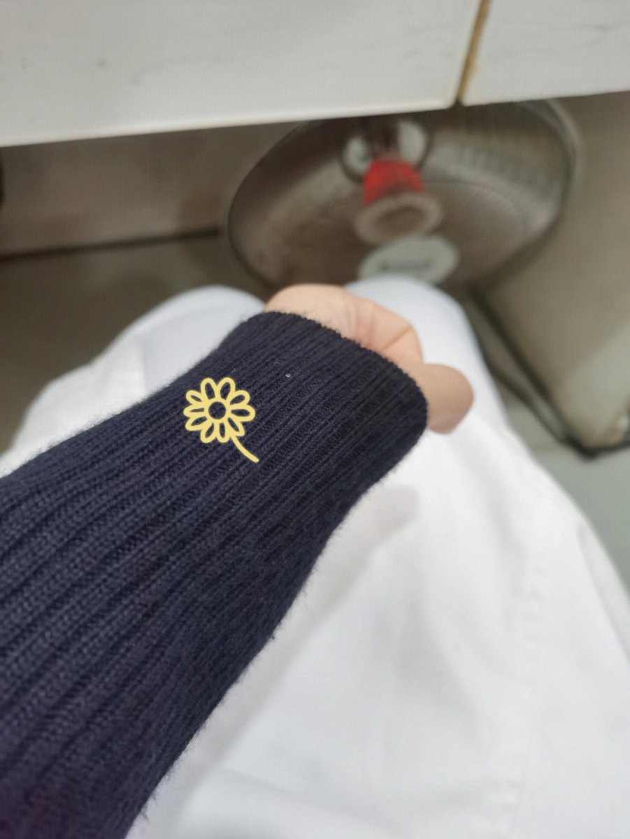 Kayla99986257's tweet photo. 小花花送给你 今晚你就是我的 https://t.co/f1ZfMv6YAf