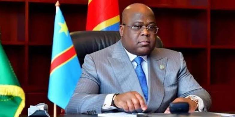 IsralMutombo11's tweet photo. RDC: 3 jours de deuil national sont décrétés dès ce samedi en mémoire de toutes les victimes du massacre perpétré par le M23 à Kishishe au Nord-Kivu. 

C'est ce qu'a recommandé le chef de l'État, @fatshi13, au cours du conseil des ministres tenu ce vendredi en visioconférence. https://t.co/7NW15y1F9n