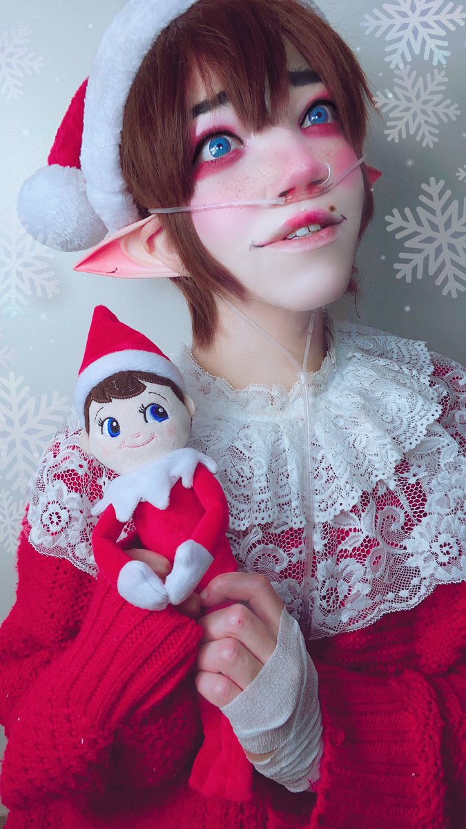 DecklynnM00's tweet photo. Elf on the shelf #elfontheshelf #elfontheshelfmakeup #makeup #art #artwork #cosplay #emo #animd #artist #Cosplaymakeup #cosplayart #anime #Eboy #Ekid #Gothic #goth #blue #uniieye #decklynnmoo #christmascosplay https://t.co/vxJUG3KYxb