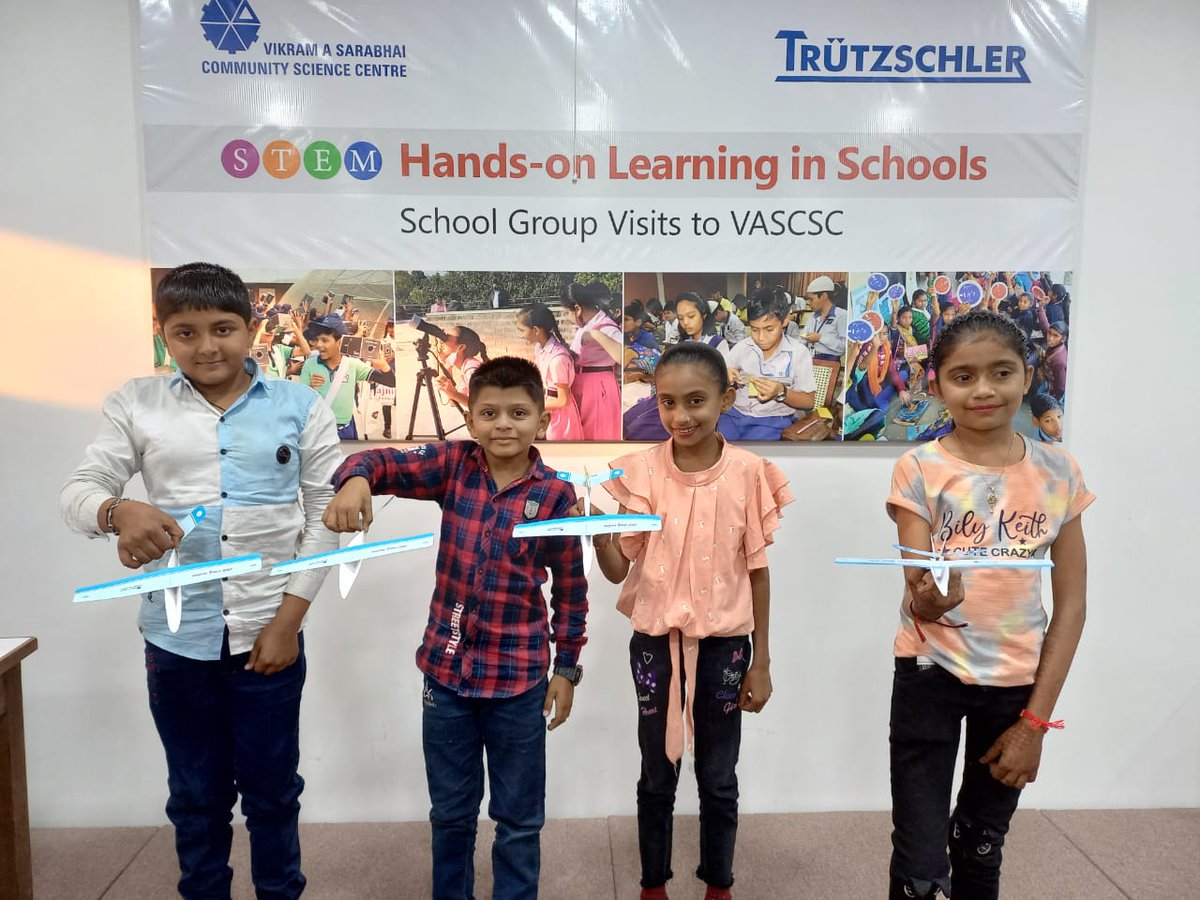 vascsc's tweet photo. #Support from @itstrueSpinning #GroupVisits #conducted by VASCSC. 103 students of Standard 5 to 10 along with 23 teachers Shree Adarsh Vidhyalaya, Manvad #school #participated #STEM #handsonactivities #resourcematerial #takeaway #educationalpurpose #NEP2020inAction
@DSurkar https://t.co/Psyjc91BFQ