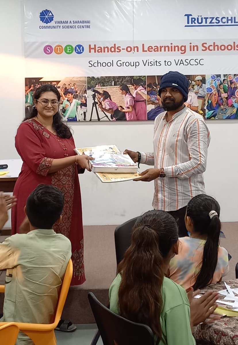 vascsc's tweet photo. #Support from @itstrueSpinning #GroupVisits #conducted by VASCSC. 103 students of Standard 5 to 10 along with 23 teachers Shree Adarsh Vidhyalaya, Manvad #school #participated #STEM #handsonactivities #resourcematerial #takeaway #educationalpurpose #NEP2020inAction
@DSurkar https://t.co/Psyjc91BFQ