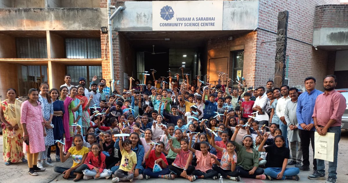 vascsc's tweet photo. #Support from @itstrueSpinning #GroupVisits #conducted by VASCSC. 103 students of Standard 5 to 10 along with 23 teachers Shree Adarsh Vidhyalaya, Manvad #school #participated #STEM #handsonactivities #resourcematerial #takeaway #educationalpurpose #NEP2020inAction
@DSurkar https://t.co/Psyjc91BFQ