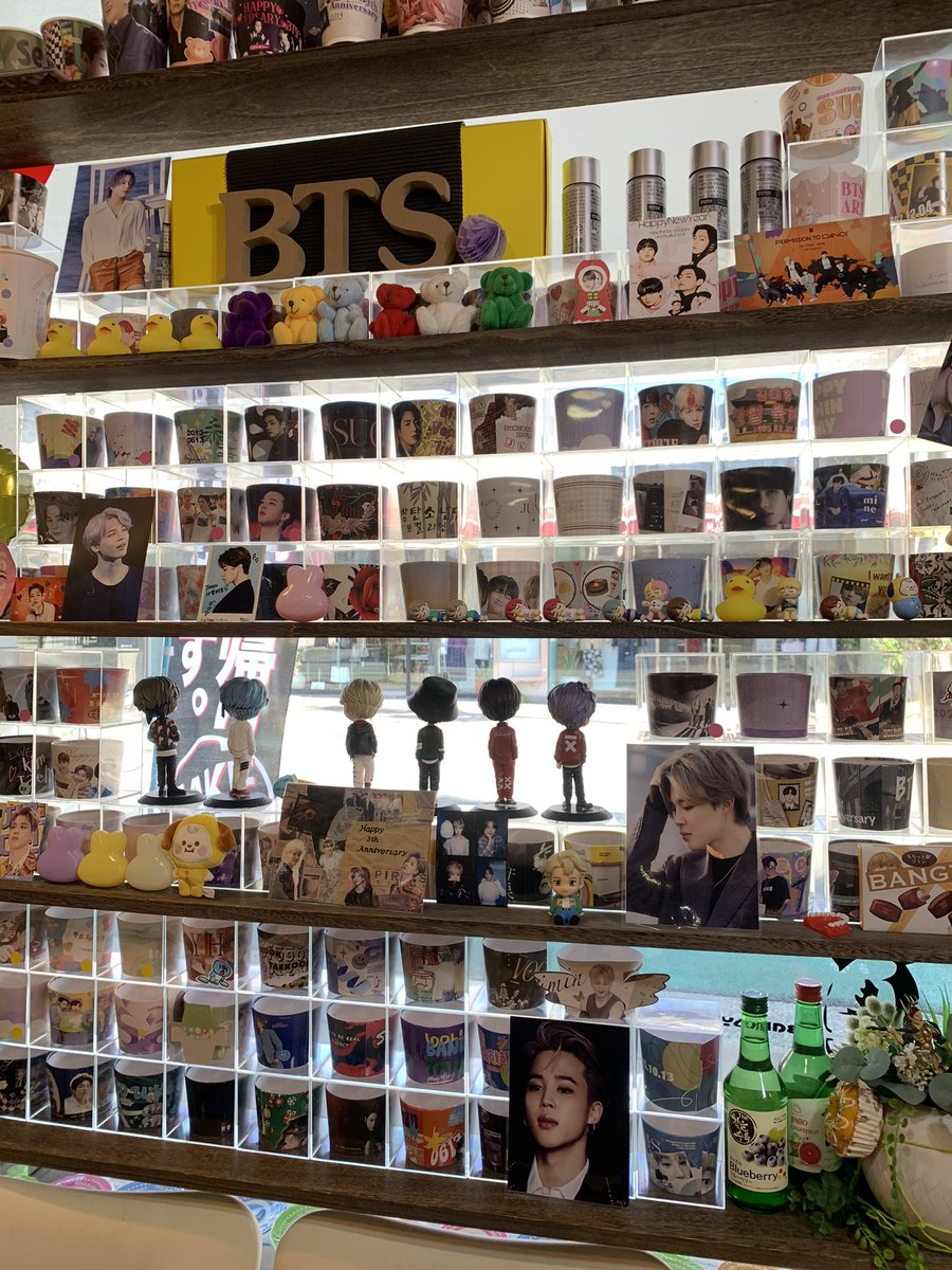 tomahawklove111's tweet photo. 初めて36cafe行ってきました💖💖
すっごいたくさんのカプホと、
優しい店員さんでホッコリしました✨
チヂミもゲットしました💖
#36cafe #ジンセンイルカプホ https://t.co/Ta5Ncl1sUd
