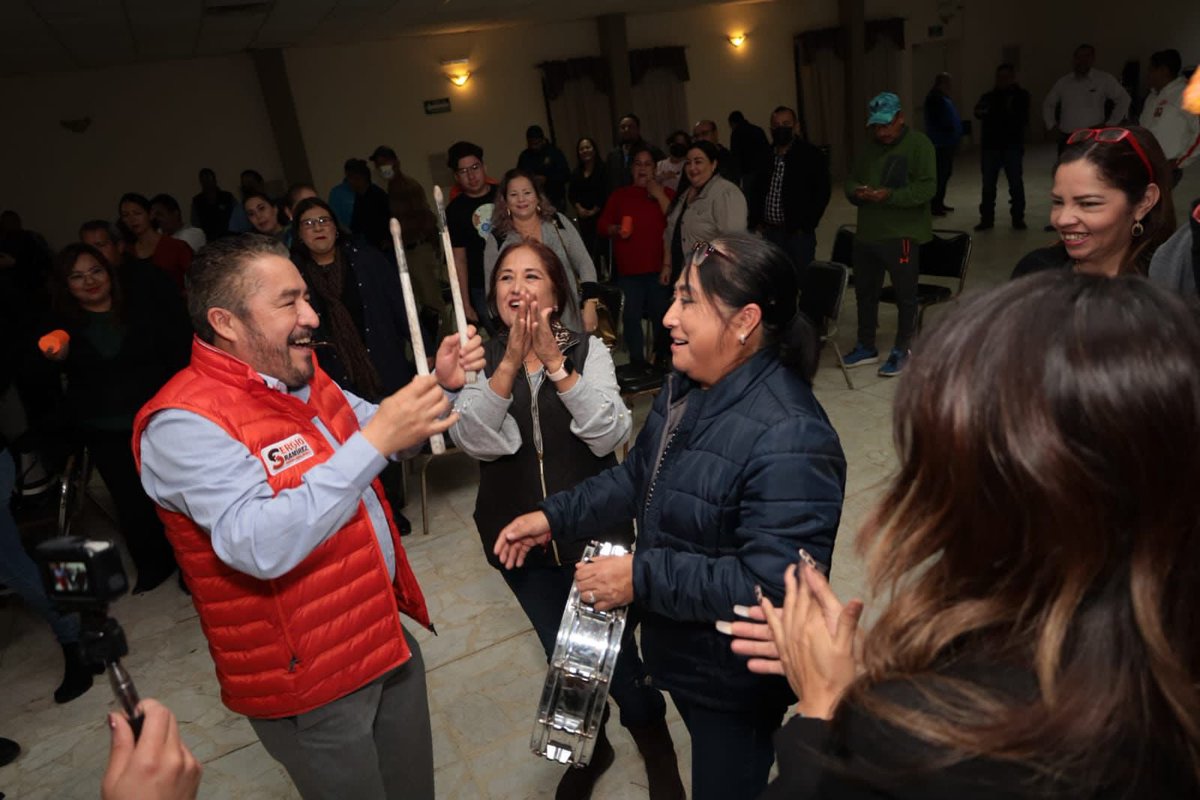 SergioARmzM38's tweet photo. Terminando emotivo evento lleno de energía en nuestra querida región carbonífera.

Agradecido y contento con todas y todos los compañeros de los diferentes niveles, quienes han externado su apoyo total a la planilla institucional 38. https://t.co/R28s7zjWGJ