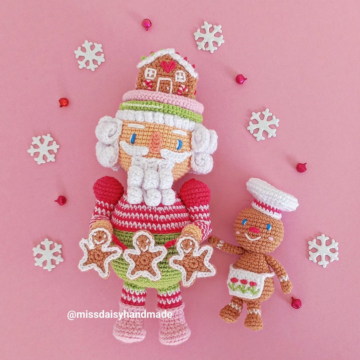 chattypatra's tweet image. Here's a sample of the #crochet patterns! 🥰😍🎄#Christmas #TheNutcraker (It's not my shop and I'm not an affiliate; thus, I get zero commission; simply sharing this because I love beautiful things.)