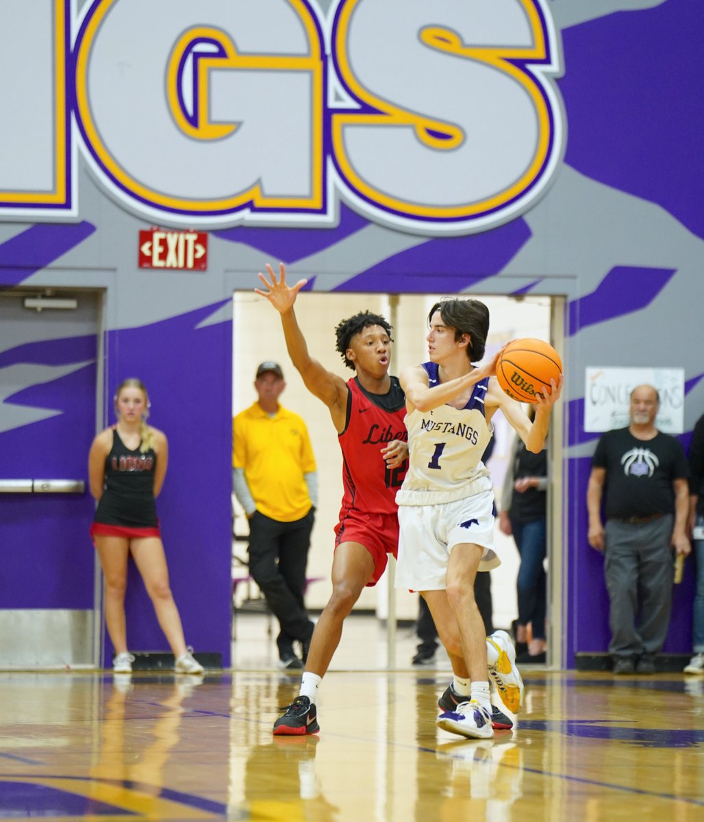 LibertyPSBN's tweet photo. Congrats to @LibertyLionsMBB for bringing back the King of the Court trophy with their 78 to 63 win over @smhshoopnation. It was a hard-fought game from both teams. https://t.co/ePe1FcAvVE
