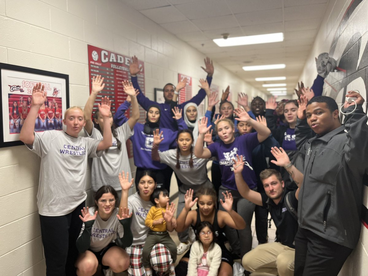 After a long day of numerous battles, the Eagles finished 6 out of 36 teams with 8 Medals!  OOOSSS!