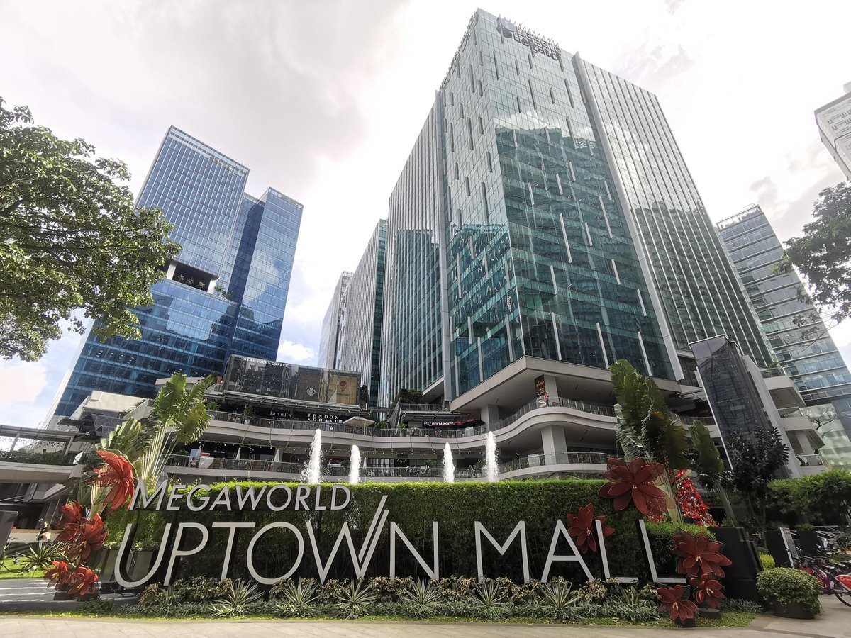 Dudeizir's tweet photo. When in #BGC #SecretKitchen #UpTownMall https://t.co/4CGtUbL0WP