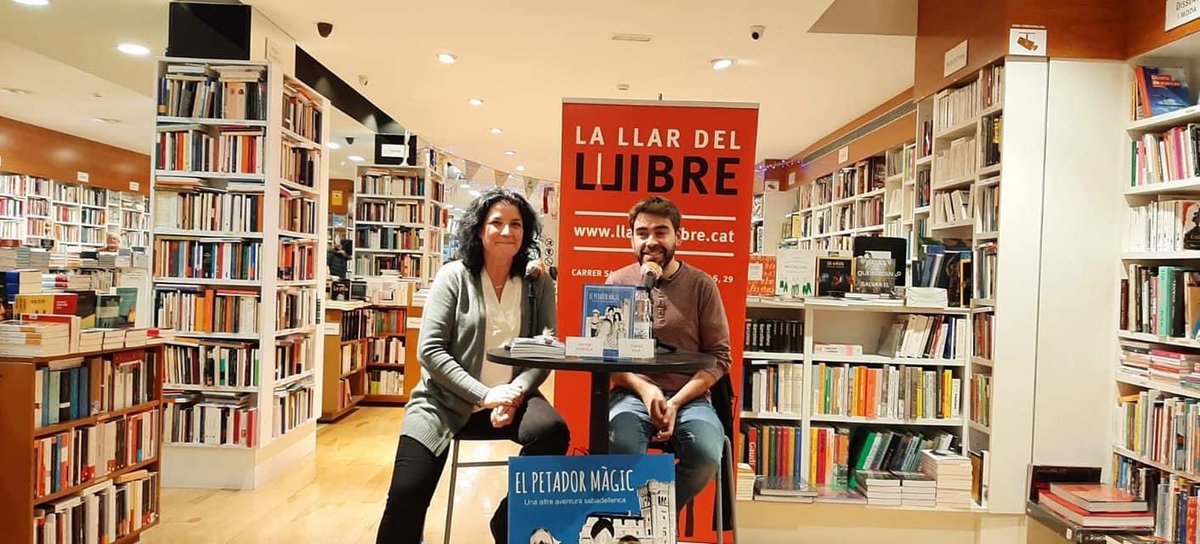 Sílvia Morilla i Serrano (@sibilamorilla) on Twitter photo “No recordem dies.
Recordem instants”
(Cesare Pavese)
La tarda de dimecres, van haver-hi molts instants per recordar.
“El petador màgic”. Un llibre d’en <a href="/davidvilairos/">david vila i ros</a> i <a href="/sibilamorilla/">Sílvia Morilla i Serrano</a>, editat per <a href="/LaLlardelLlibre/">La Llar del Llibre</a>.
<a href="/lletres/">Lletres catalanes</a>
<a href="/cultura_cat/">Cultura</a> “No recordem dies.
Recordem instants”
(Cesare Pavese)
La tarda de dimecres, van haver-hi molts instants per recordar.
“El petador màgic”. Un llibre d’en <a href="/davidvilairos/">david vila i ros</a> i <a href="/sibilamorilla/">Sílvia Morilla i Serrano</a>, editat per <a href="/LaLlardelLlibre/">La Llar del Llibre</a>.
<a href="/lletres/">Lletres catalanes</a>
<a href="/cultura_cat/">Cultura</a>