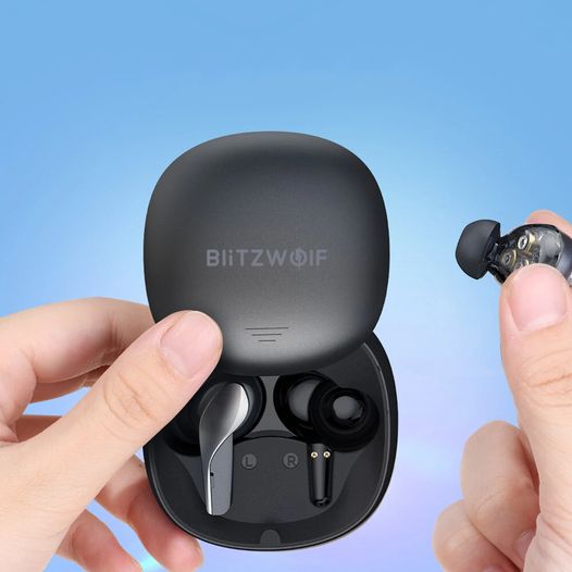BlitzwolfTec's tweet photo. Find this tws earbuds with excellent bass and trendy slide lid❤️
🥳https://t.co/ImQBvIfwWT
#tws #earbuds #twsearbuds #earphones #earphone #blitzwolf https://t.co/RwTpj8YhlA