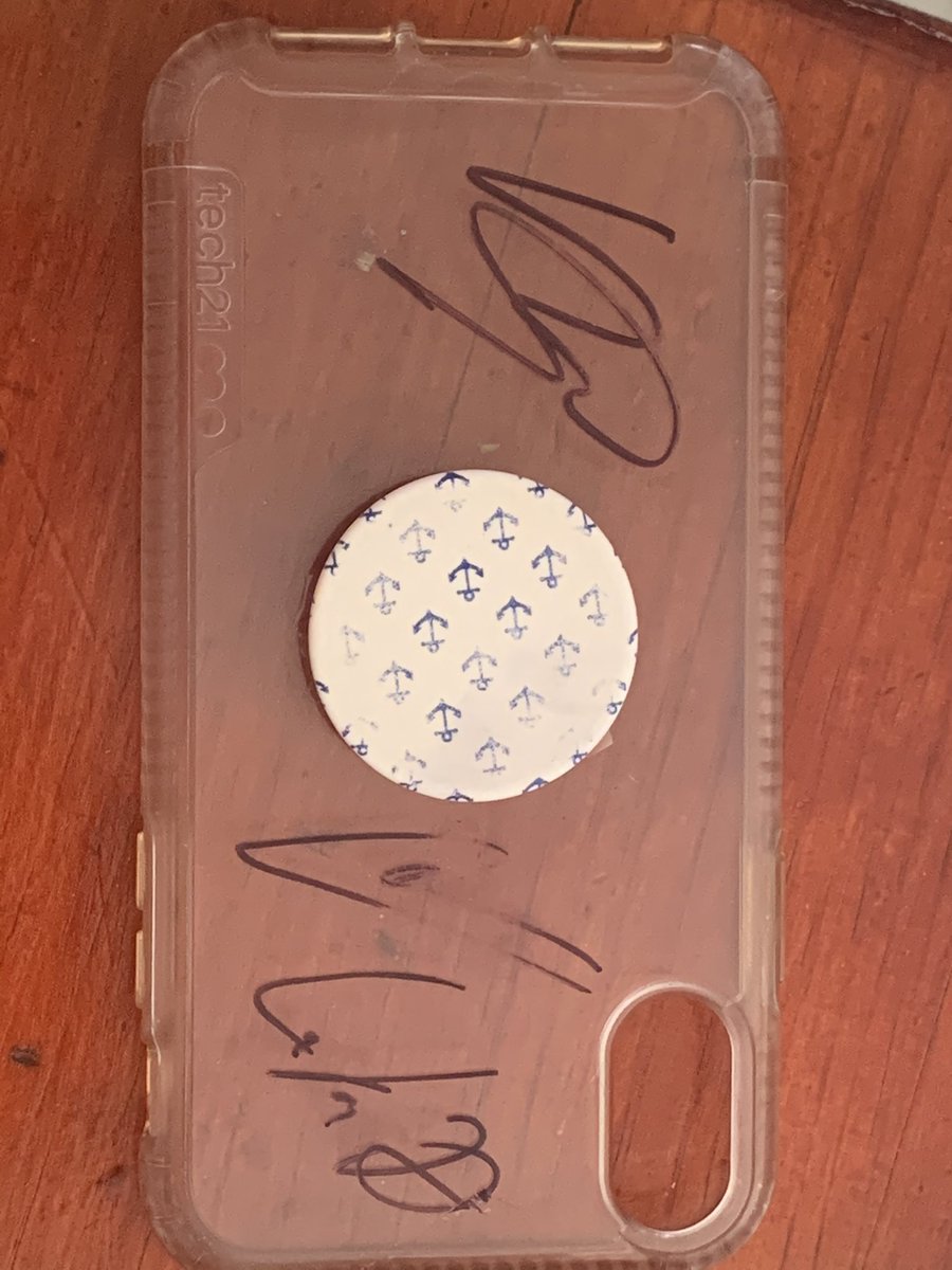 toxicnour's tweet photo. A decade in the making 😍
Finally got to meet them today even though it was quick but I’m so grateful 💖 thank you Luke for complimenting my make up and all for also signing my shitty phone case hehe 😁❤️
@Luke5SOS @Calum5SOS @Michael5SOS  @5sos https://t.co/u6k3PtkZ91