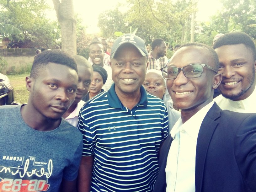 BasalirwaJB's tweet photo. "Besides yourself, only God knows what is on your mind and in your heart. If you have to say something to anybody, make sure it will achieve your objectives and also build better relationships. Otherwise, you're better off keeping Silent"
~Prof. @jwbalunywa #HBDProf
#BASALIRWAJB https://t.co/4XBWaDMHXd