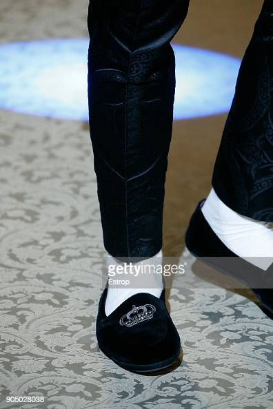 ㅤ
Apa kalian yakin ingin melewatkan keindahan 𝘳𝘩𝘪𝘯𝘦𝘴𝘵𝘰𝘯𝘦𝘴 yang dijahit sepenuh hati bersama manik-manik berkilau ini?

ㅤ