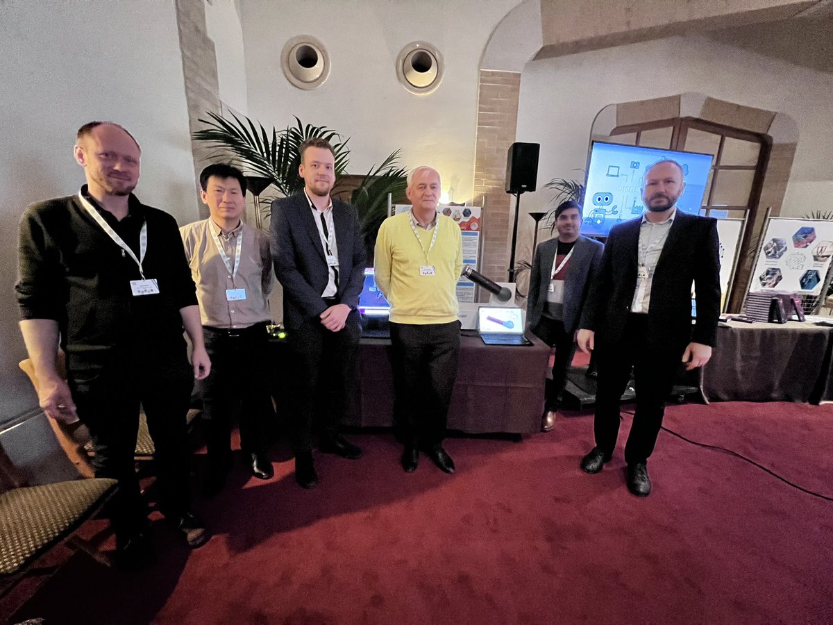 AdiJoyia's tweet photo. Team of ZIH &amp; ILK TU Dresden presented demo at Reims, France 

🦾 This demonstrator addresses challenges in enabling robots to «see», «feel», and interface with humans and the environment around them @Sca_DS @zih_tud 
#AI4DI #ECSELJU #KDT #AI #edge https://t.co/HijeRVkSh1