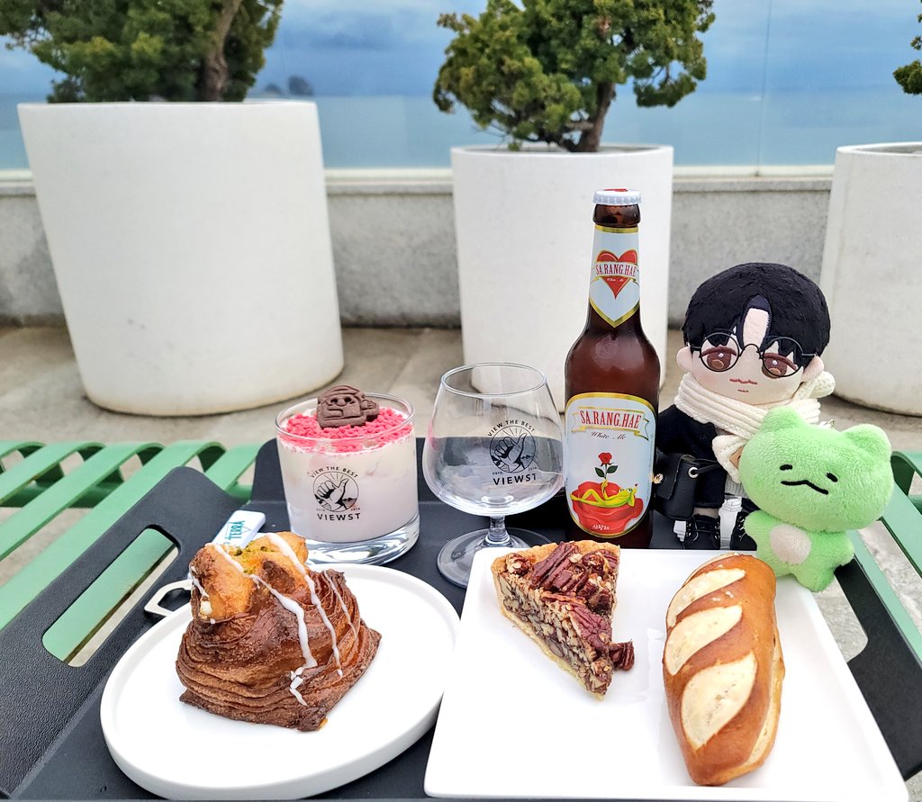 제주도 빵맛집 뷰맛집♡ 

#형원인형 #제주도여행기